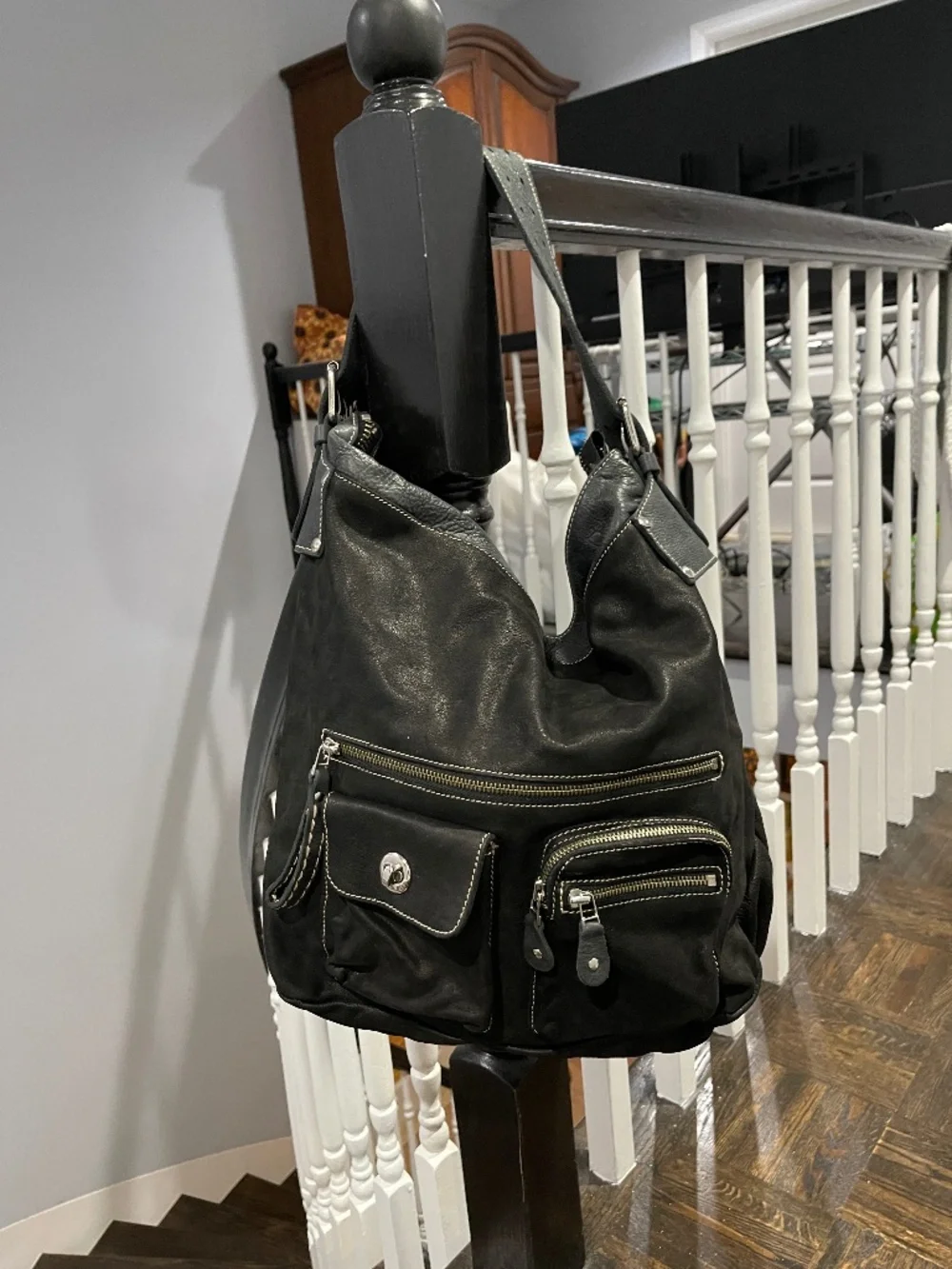 Large Genuine Leather Ladies Roots Purse - Picture 1 of 2